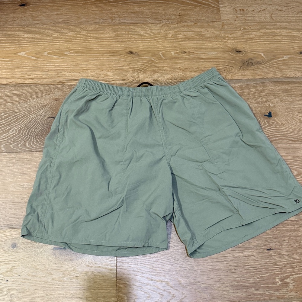 Duck Camp Scout Shorts 7” size Large